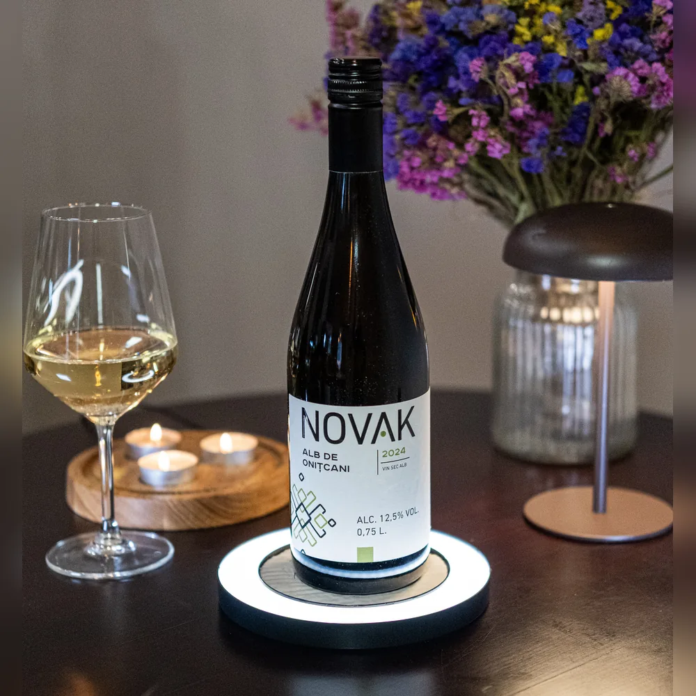 Novak Alb de Onițcani Clasique